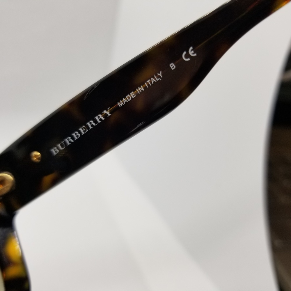 Burberry Women's B 4058 Sunglasses(SOLD) - Picture 8 of 8